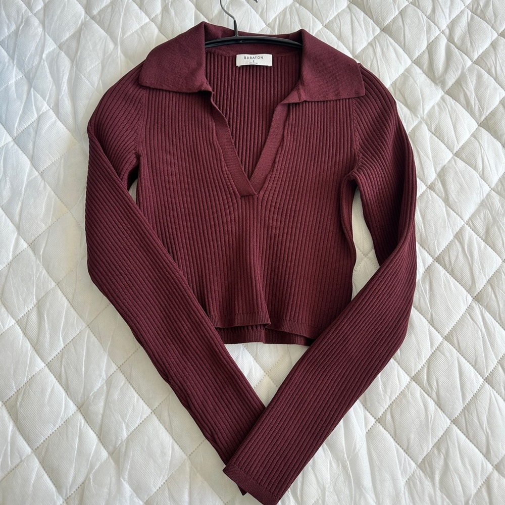 Babaton Sculpt Knit V Neck Shirt